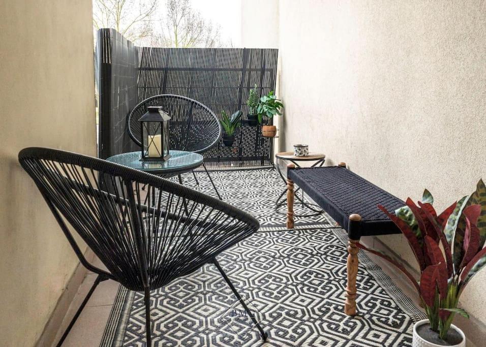 Les Frenes Near Disneyland Bmyguest Apartment Montevrain Bagian luar foto